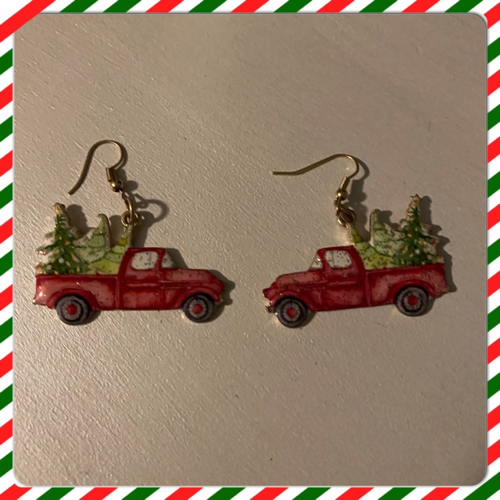 Red Truck Christmas Earrings🎄🎅